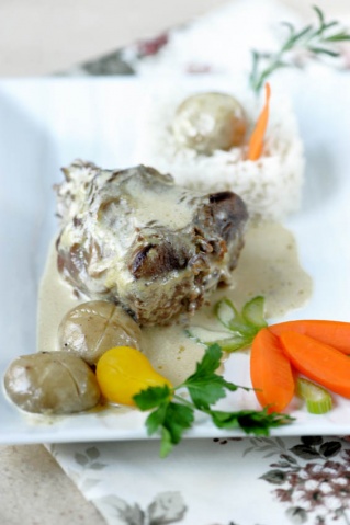 Просто&Вкусно - Основные блюда - Заяц в сливочном соусе с грибами
