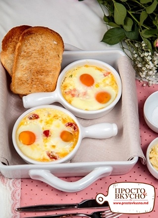 Просто&Вкусно - Завтраки - Яйца, запеченные с семгой и моцареллой