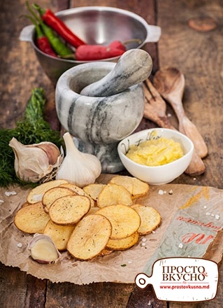 Просто&Вкусно - Закуски - Ломтики картофеля, жаренные во фритюре с соусом айоли