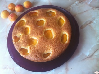 Просто&Вкусно -  - Бисквитный  пирог с абрикосами