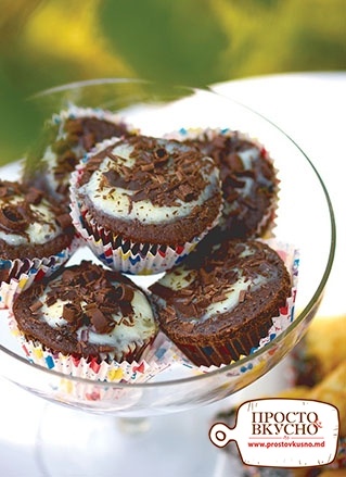 Просто&Вкусно - Кексы - Шоколадные кексы с творожной начинкой и шоколадной глазурью