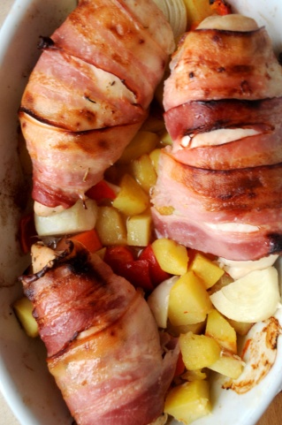 Просто&Вкусно - Мясо и птица - Куриные грудки в беконе с овощами