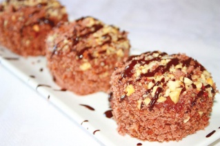 Просто&Вкусно - Десерты - Шоколадно-ореховое бисквитное пирожное
