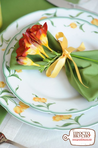 Просто&Вкусно - Aranjarea mesei de primăvară - Floarea din şerveţel