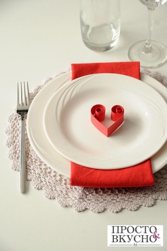Просто&Вкусно - Aranjarea mesei de Ziua îndrăgostiților - O inimă pe farfurie