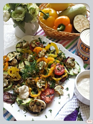 Просто&Вкусно -  - Осенний салат из овощей на гриле под соусом из тунца